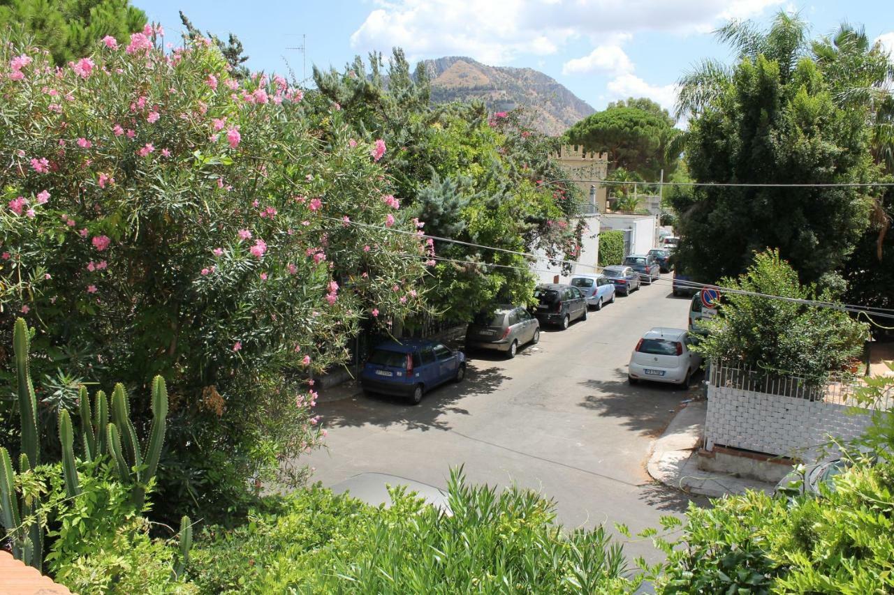 Casa Vacanza Peppino! Palermo Exterior photo